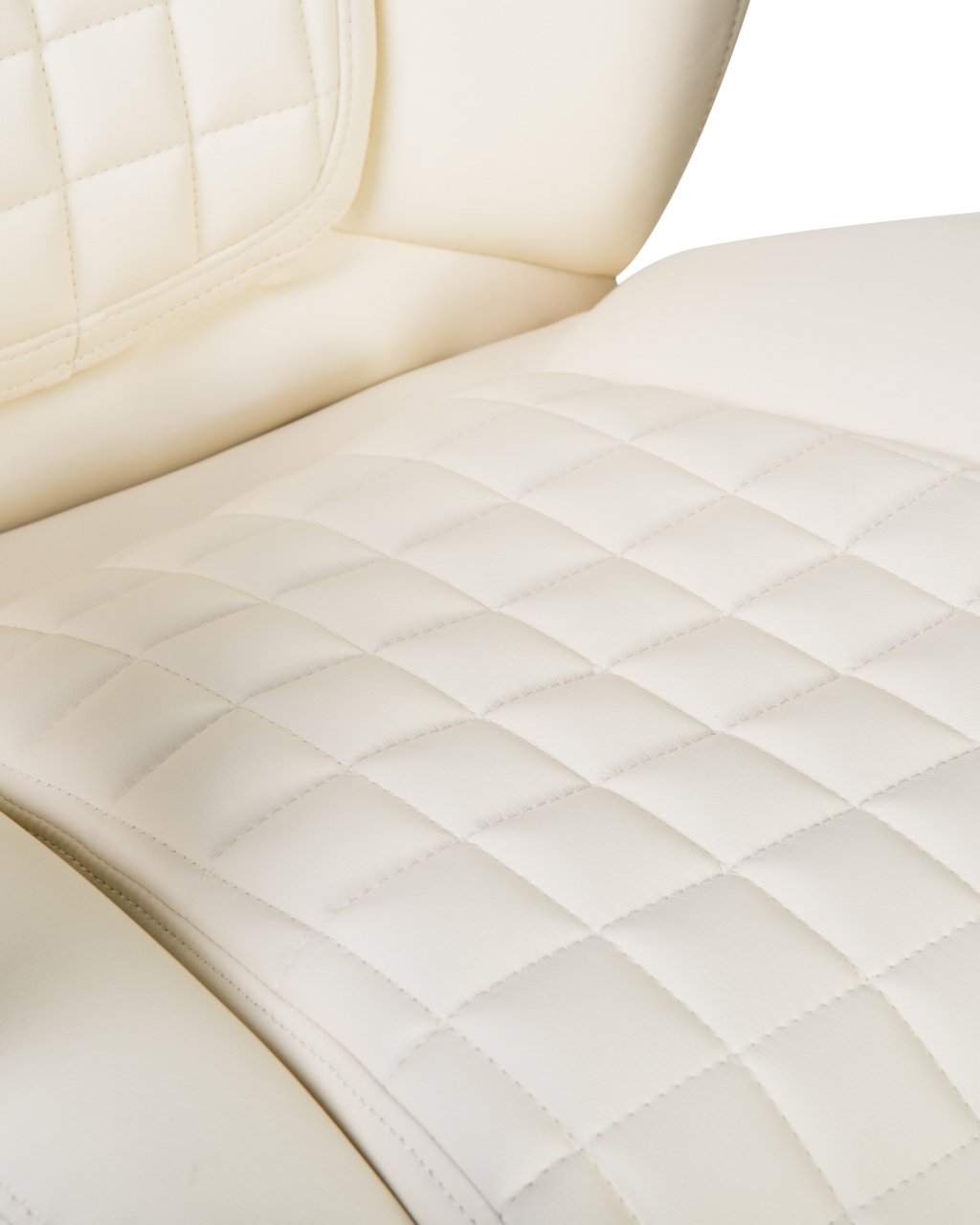 Офисное кресло для руководителей DOBRIN CHESTER Кремовый