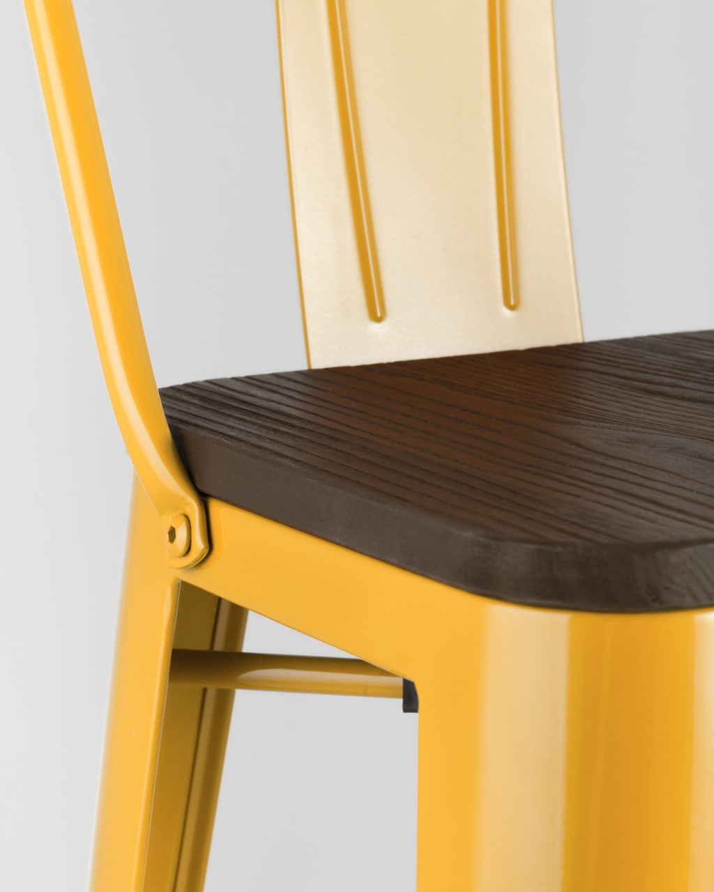 Стул барный Tolix Wood 75.5  со спинкой Желтый