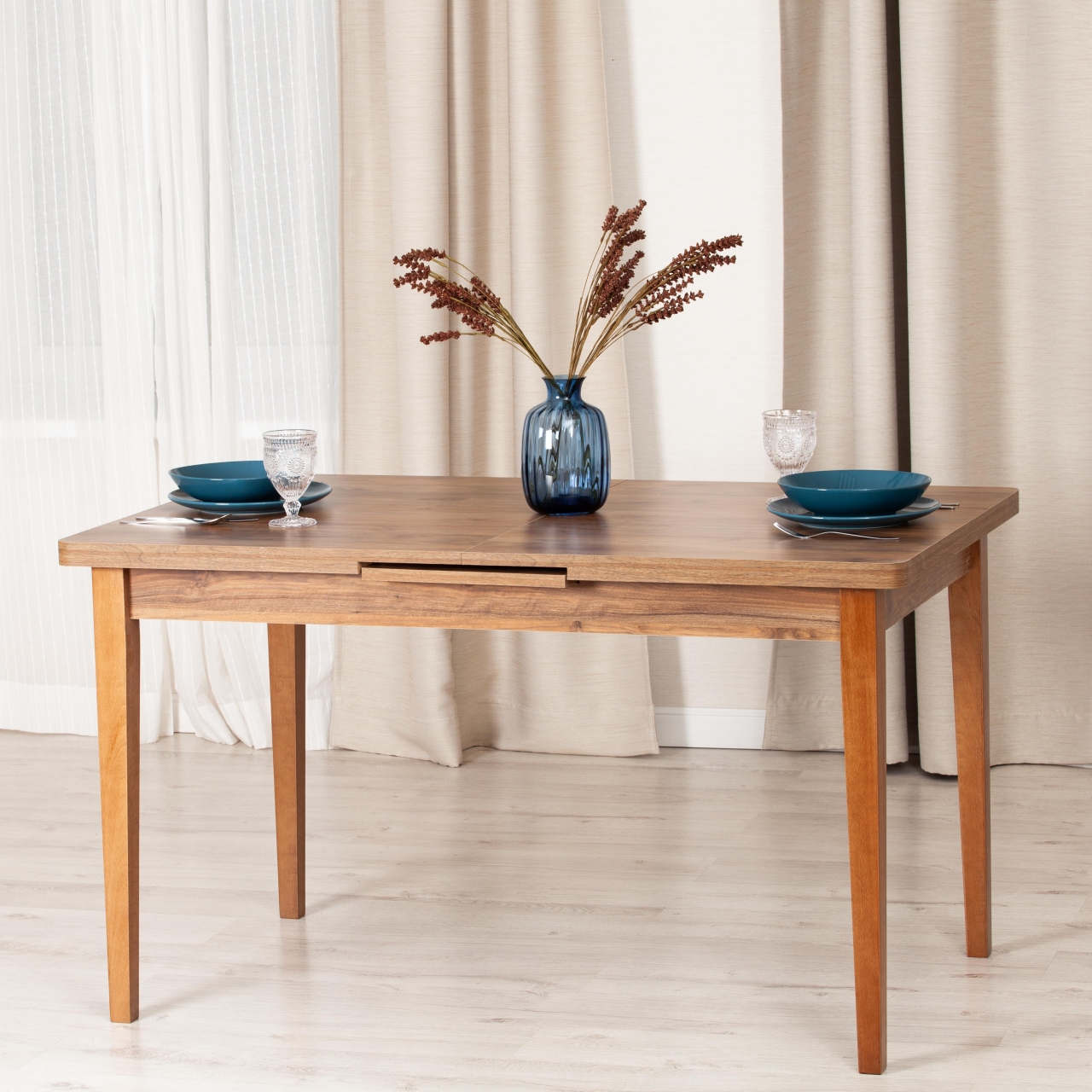 Стол обеденный AISHA (mod. 1151) ЛДСП+меламин/дерево граб, 130+35 х 80 х 75 см, walnut (орех)