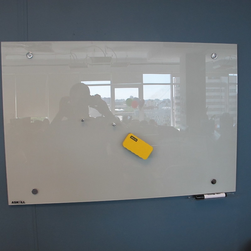 Доска магнитно-маркерная c внешними видимыми креплениями Askell Standart N120180 (010)