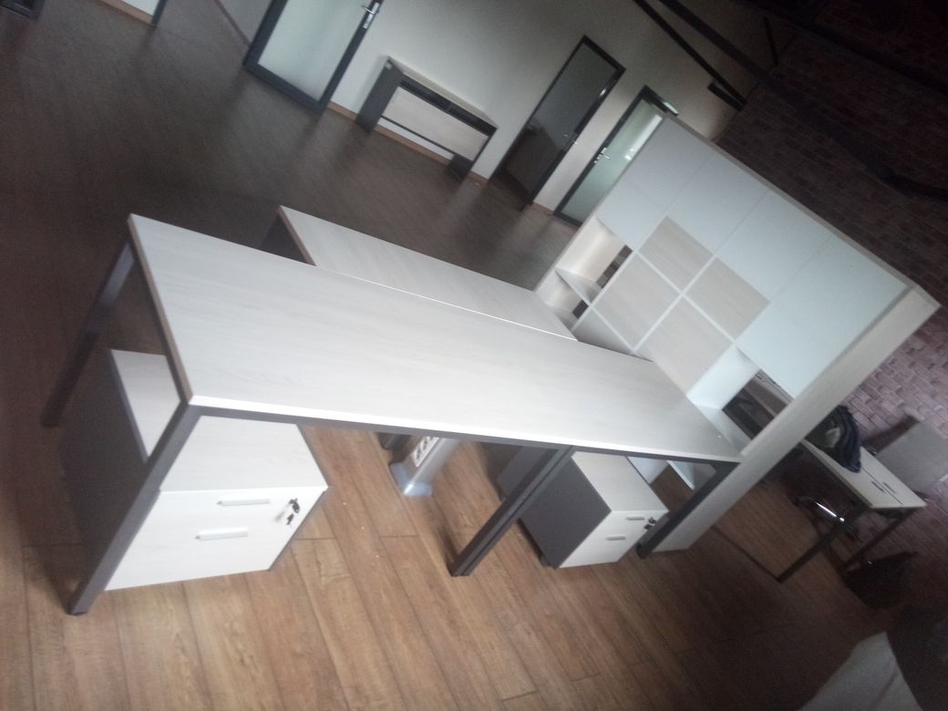 Стол на металлокаркасе Инновация I-31 Вяз Нэнси/Антрацит