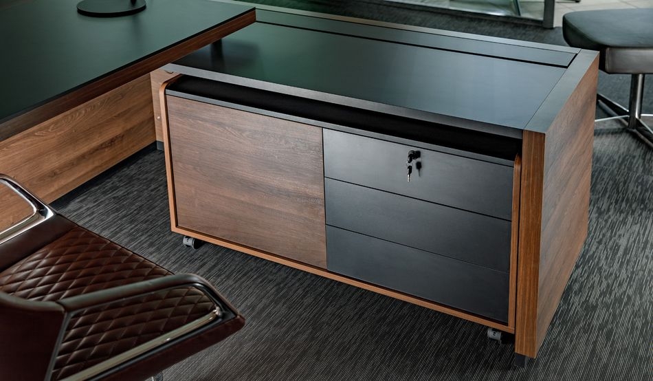 Кабинет руководителя MURANO №3 Кальяри/Черный