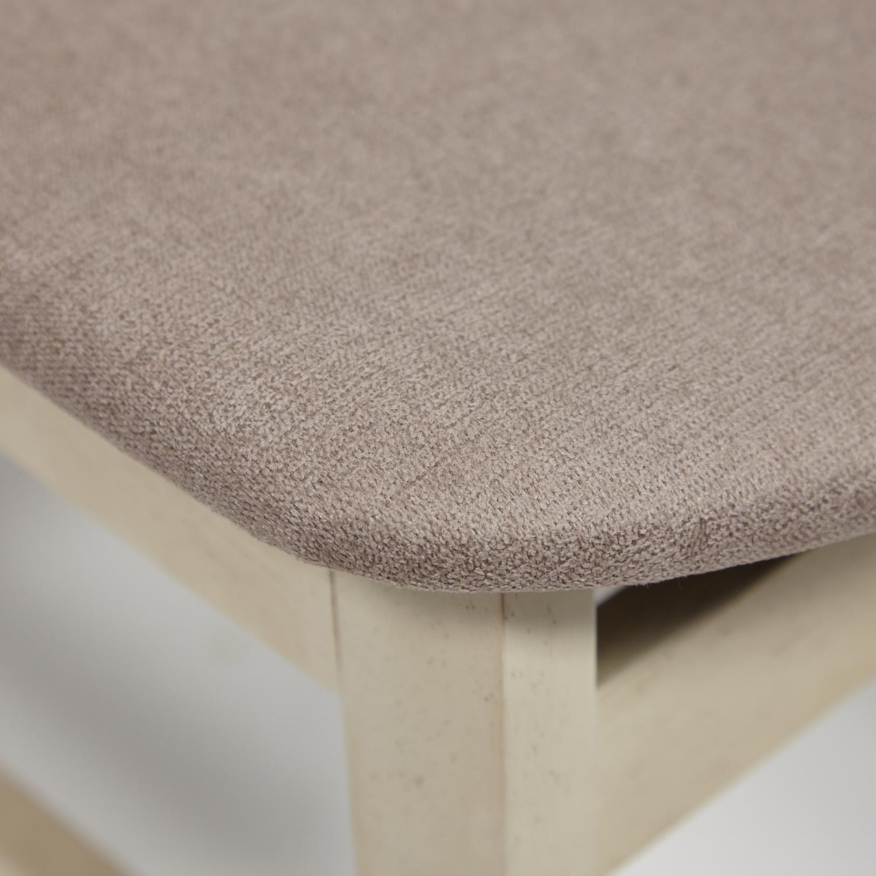 Стул CT 8805 Fes с мягким сиденьем дерево гевея, 53,5*47,5*76,5см, античный белый, ткань бежевая (FG22616-16)