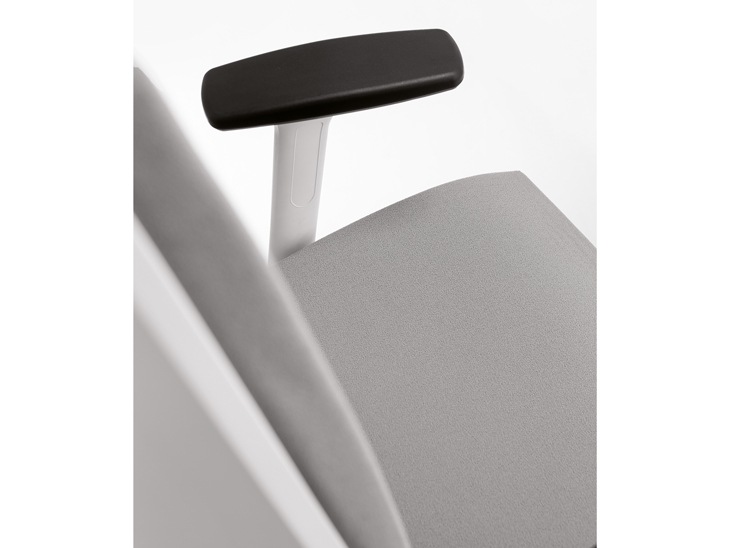 Кресло руководителя QUEEN A+ Серый