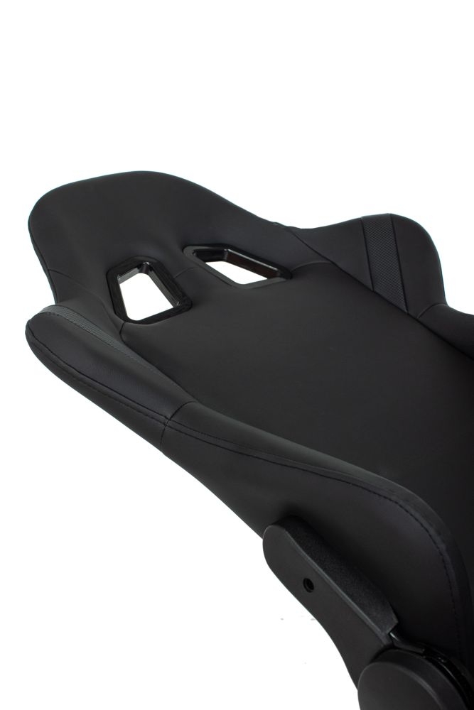 Кресло игровое ZOMBIE FORMULA CARB