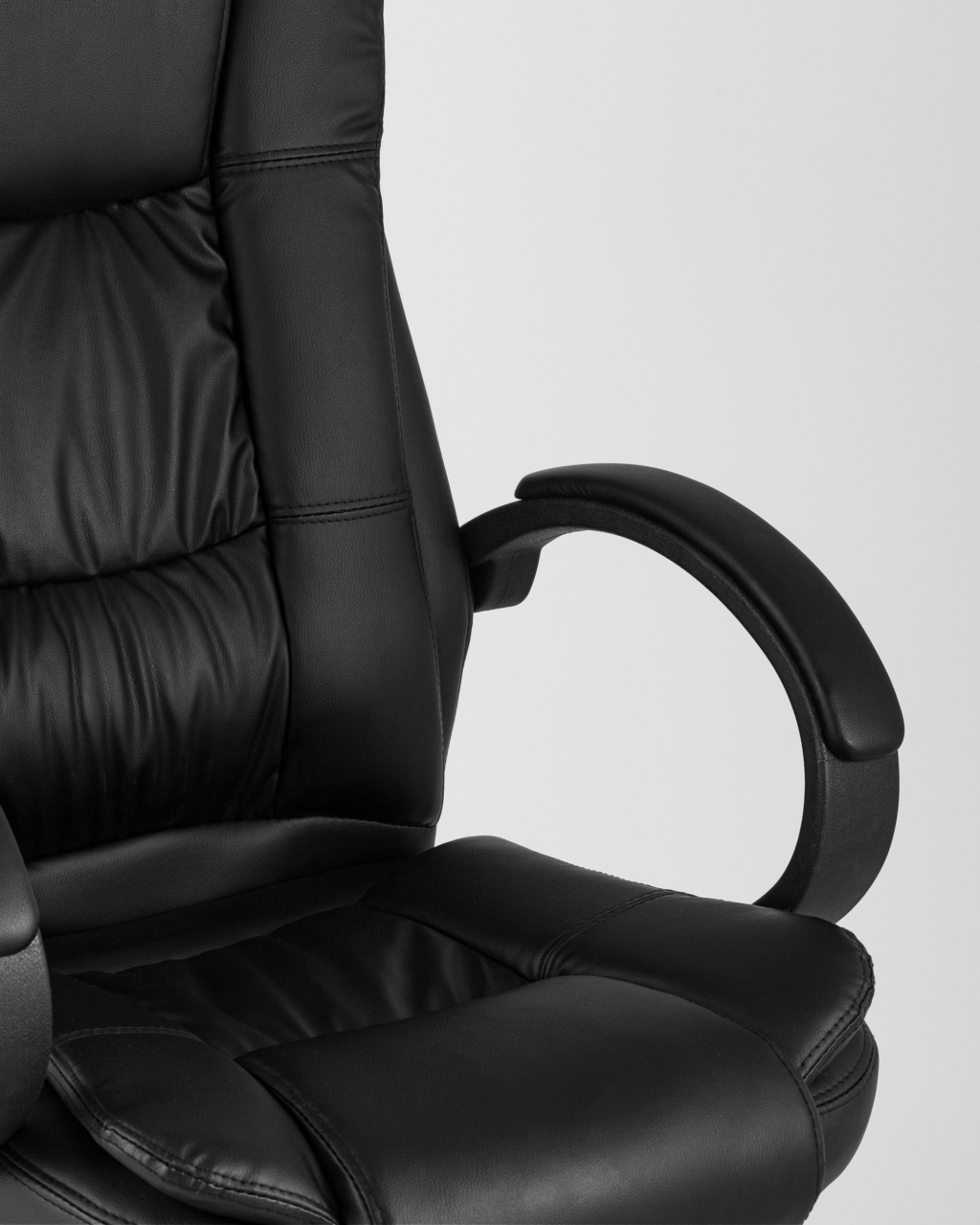 Кресло руководителя TopChairs Atlant Черное