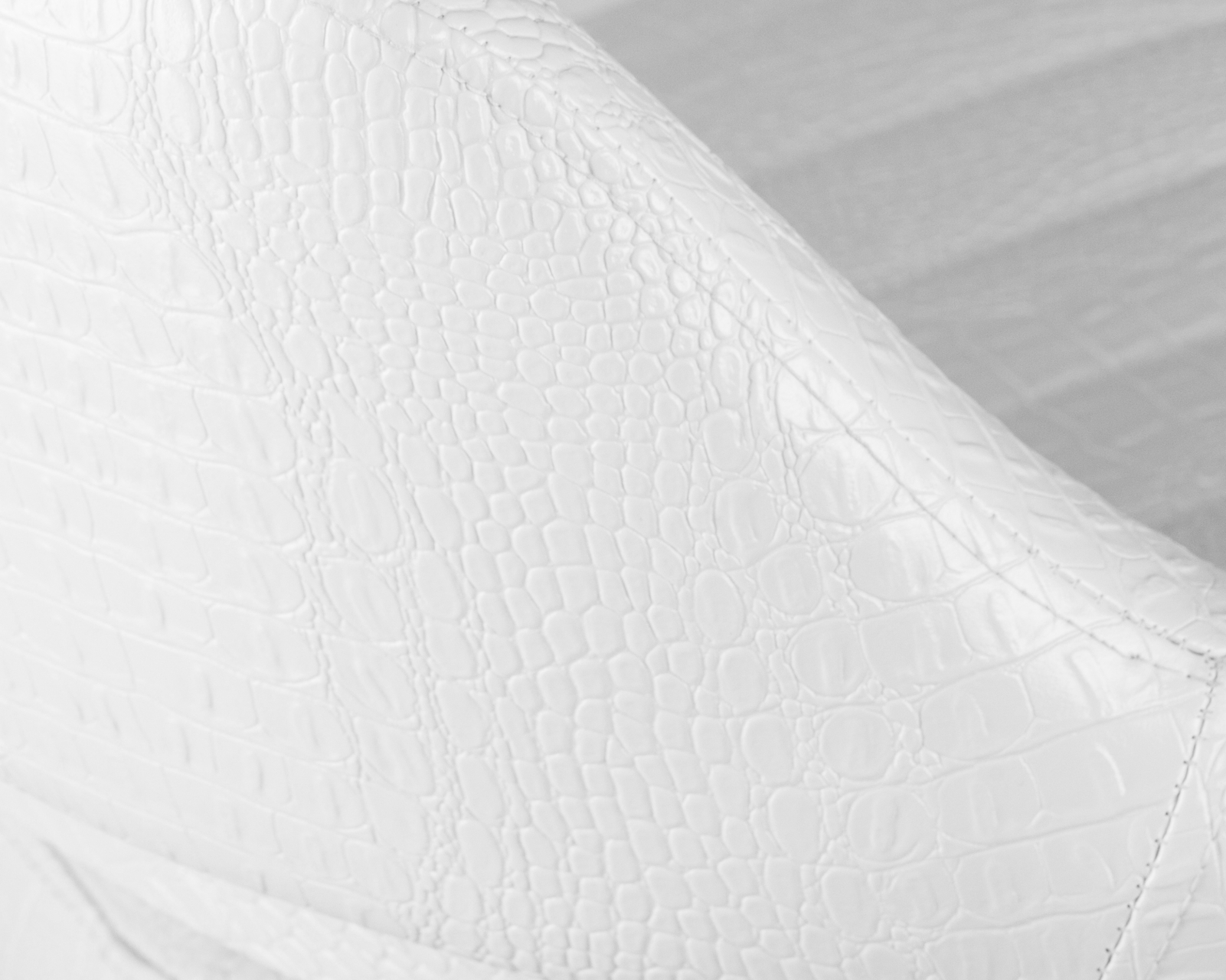 Стул барный DOBRIN CHARLY Белый крокодил