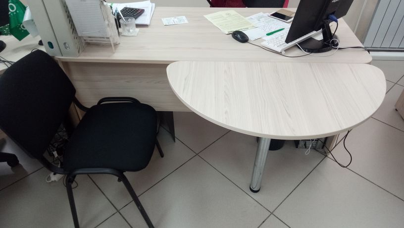 Приставка-полукруг для двух угловых столов Glassy 2.20 Туя