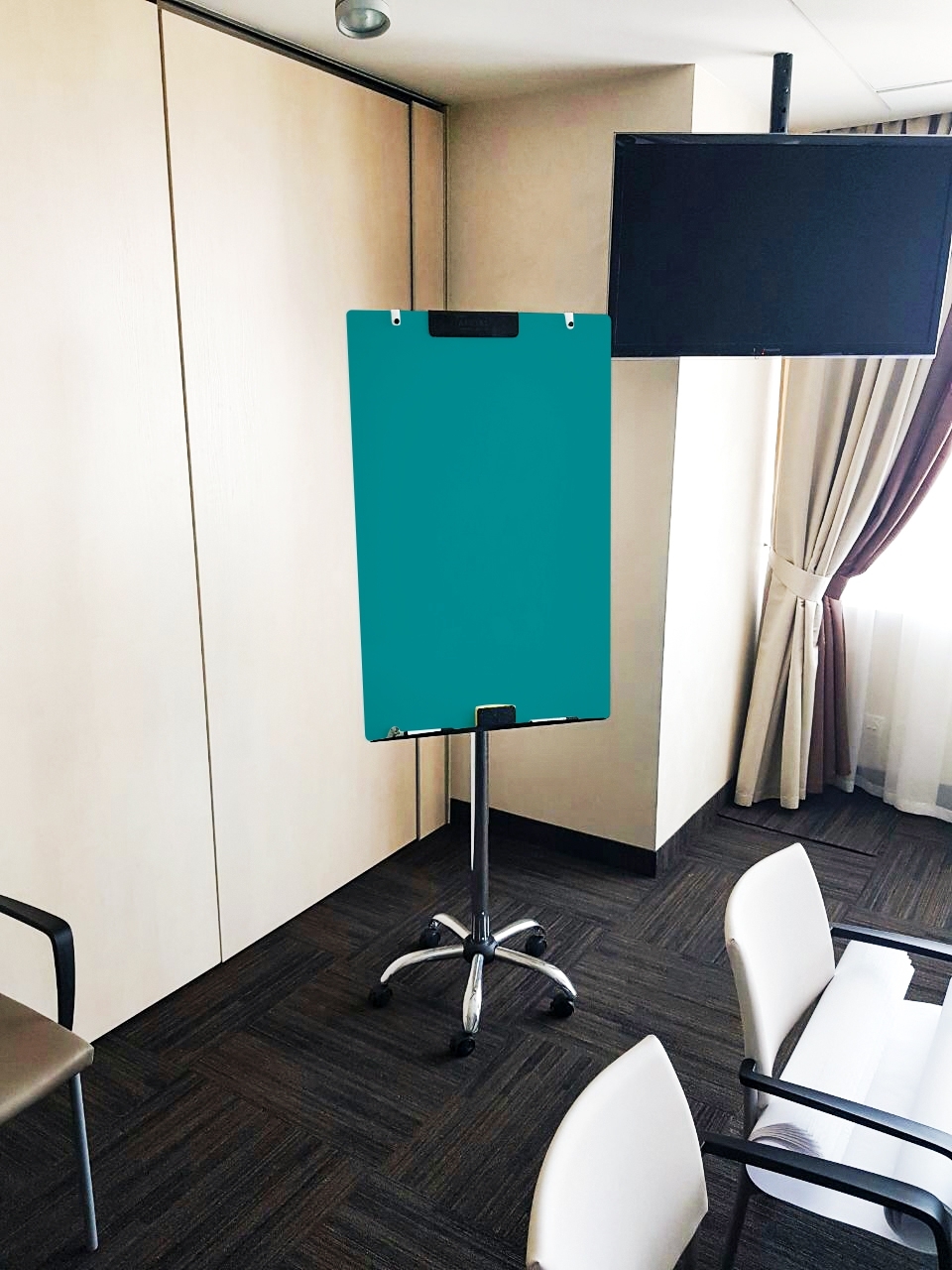 Стеклянный флипчарт Askell Flipchart F067104 (054)