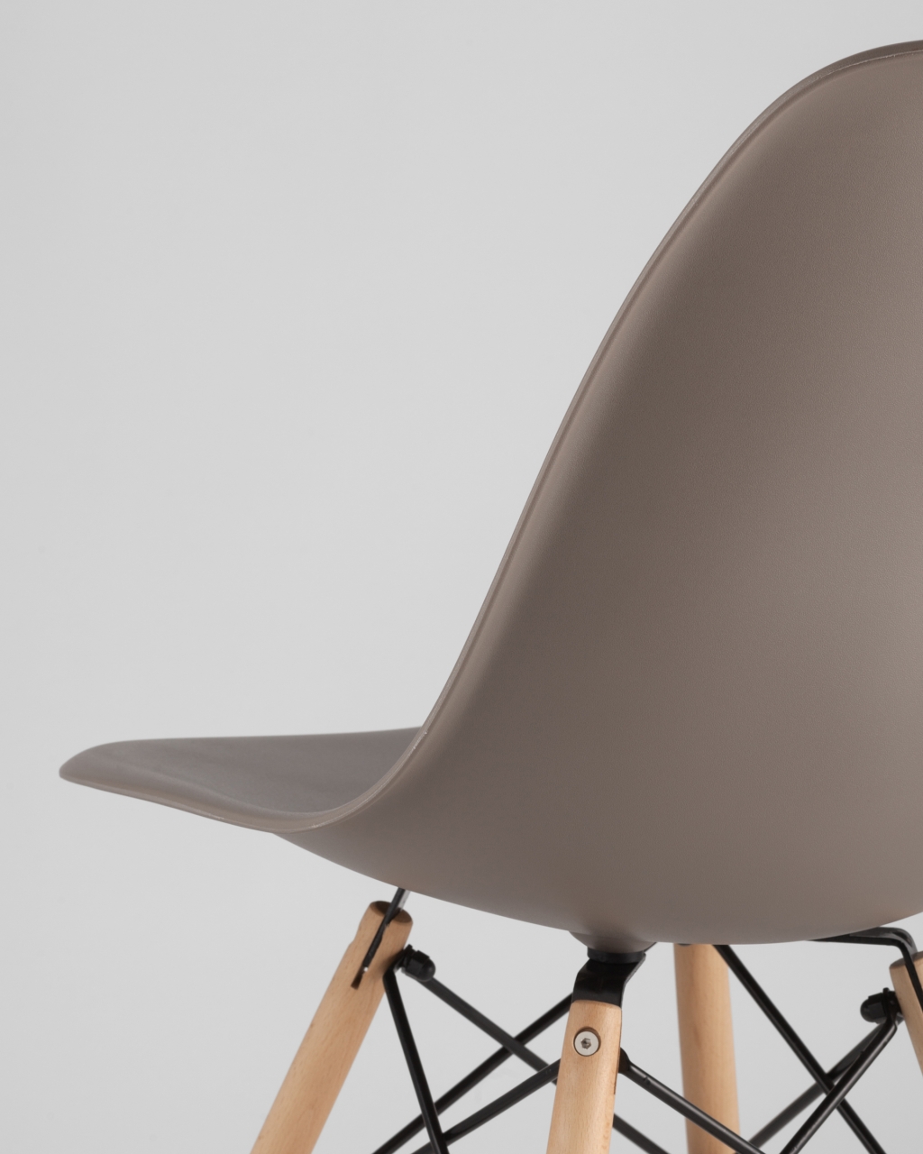 Стул Eames Style DSW Темно-серый