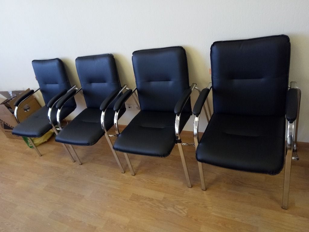 Кресло посетителя CHAIRMAN 850 Terra 118 черный