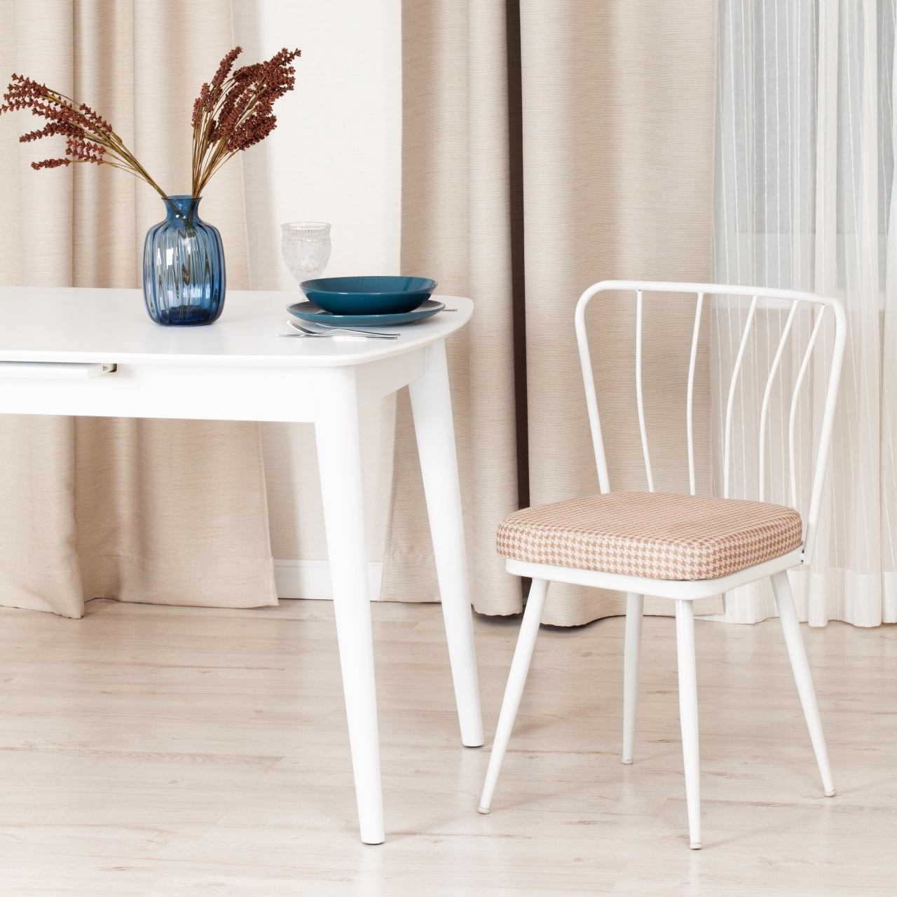 Стул YANIS (mod. 983) металл/ткань, 42.5 х 50.5 х 82.5 см, бело-коричневая клетка