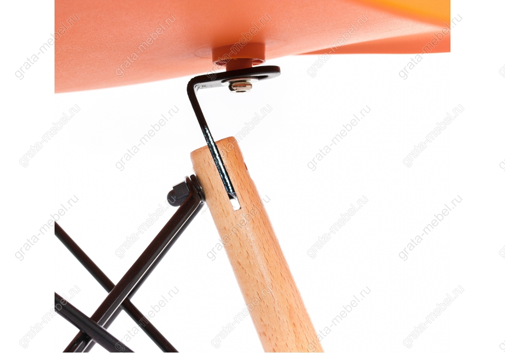 Стул деревянный Eames PC-015 оранжевый