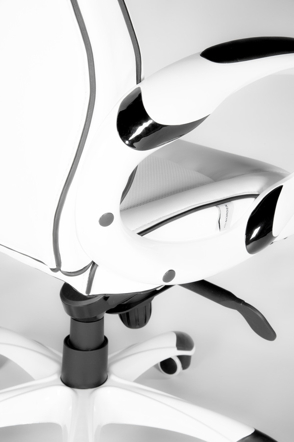 Кресло офисное Мустанг Х CX0496H03 White