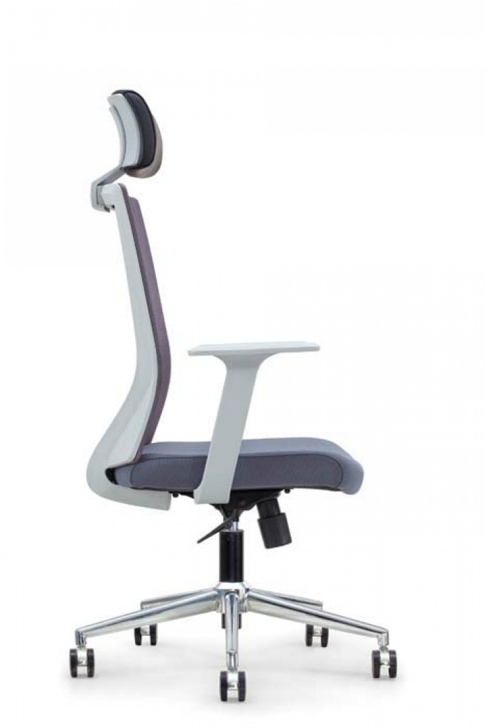 Кресло офисное ТРЭНД Черная ткань