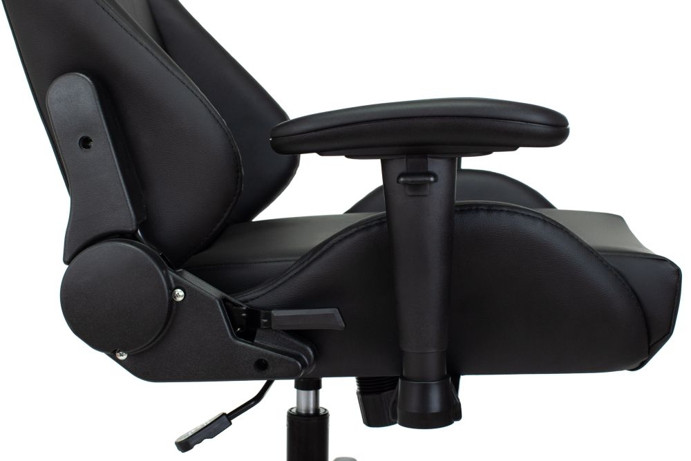 Кресло игровое ZOMBIE FORMULA CARB