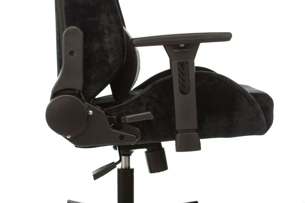 Геймерское кресло KNIGHT N1 BLACK