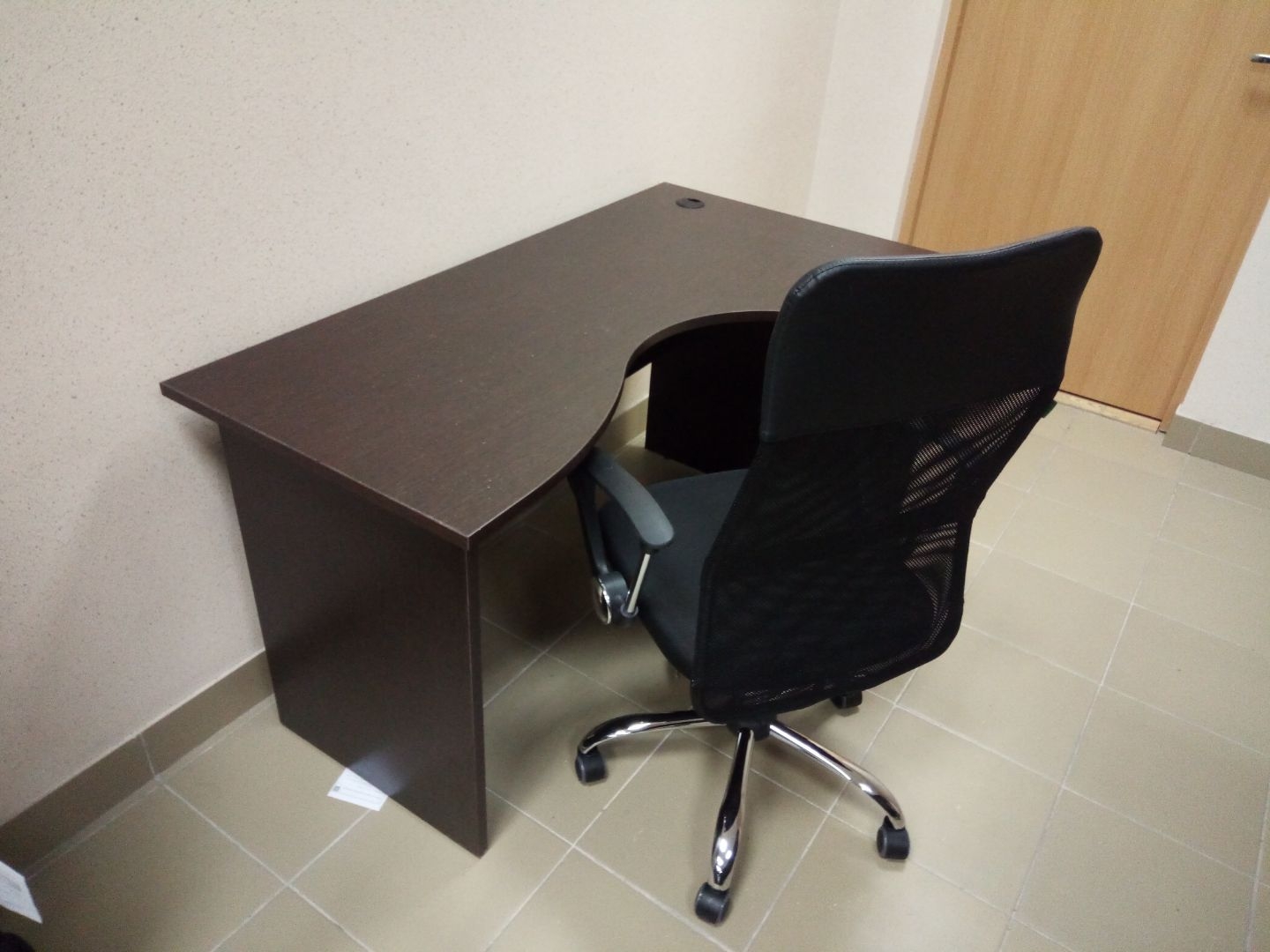 Кресло оператора Riva 8074 подголовник-экокожа Черный (Л)