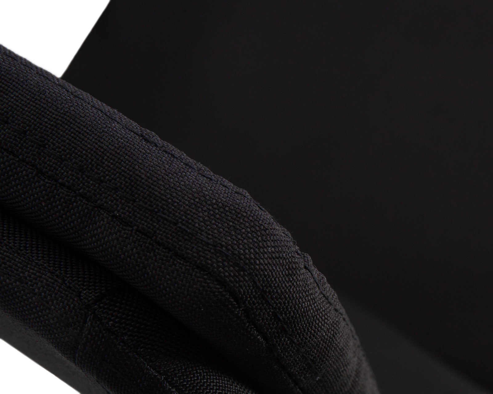 Офисное кресло для персонала DOBRIN PIERCE Черный