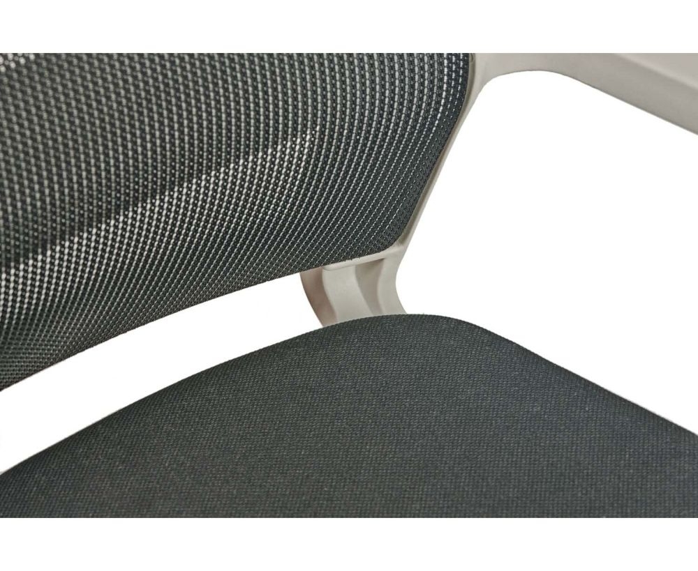 Кресло офисное Бит белый пластик Черный