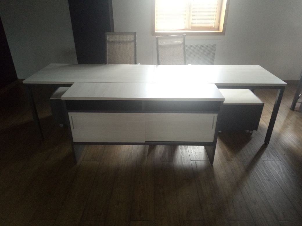 Стол на металлокаркасе Инновация I-31 Вяз Нэнси/Антрацит