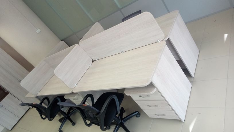 Стол прямой Glassy 1.10.14 Дуб сантана светлый