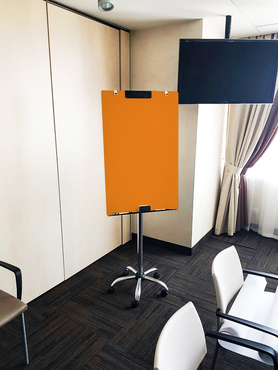 Стеклянный флипчарт Askell Flipchart F067104 (035)