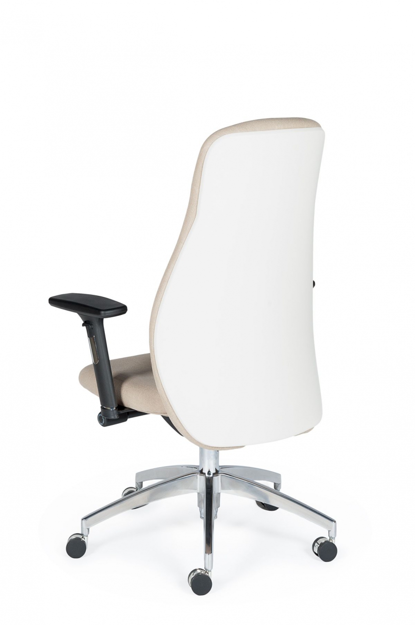 Кресло руководителя Мальта W-1001-1  Light beige