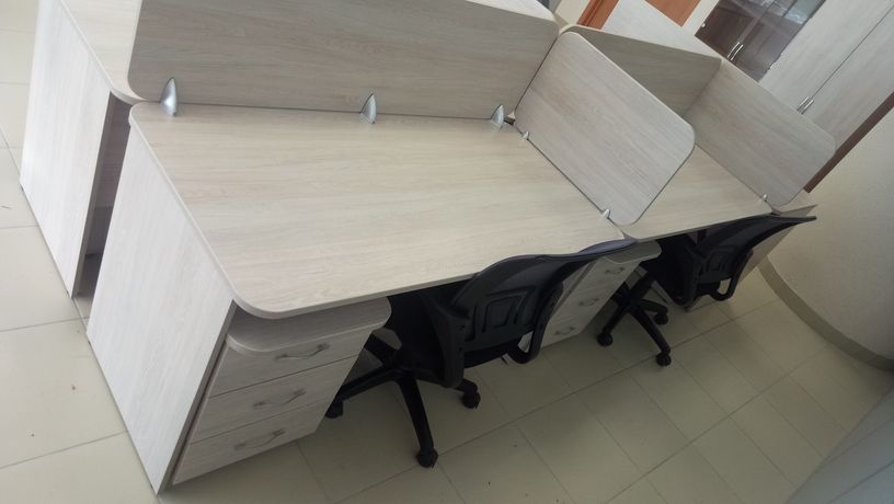 Стол прямой Glassy 1.10.14 Дуб сантана светлый