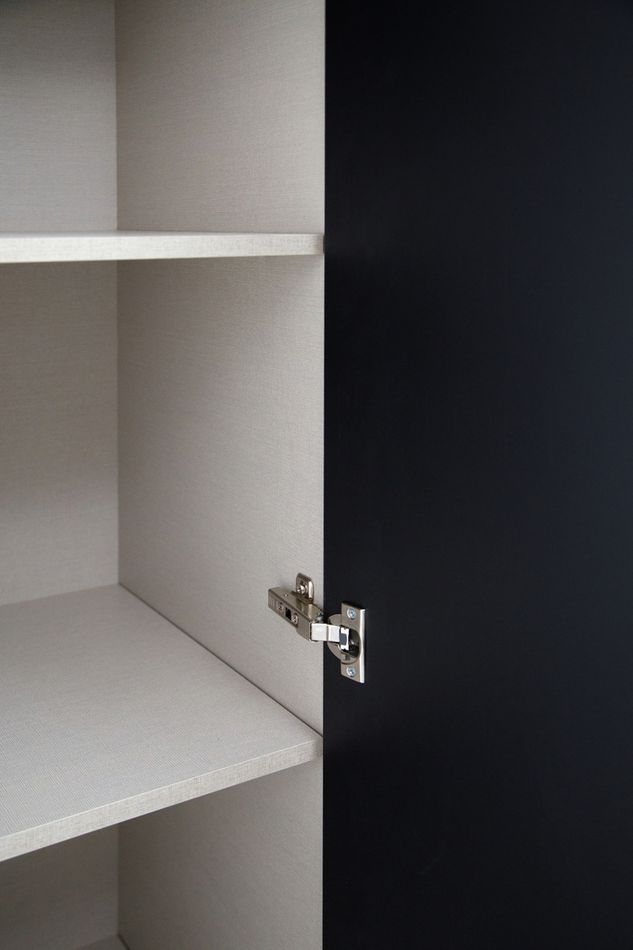 Гардероб MURANO 108 602 KR/BL Кальяри/Черный