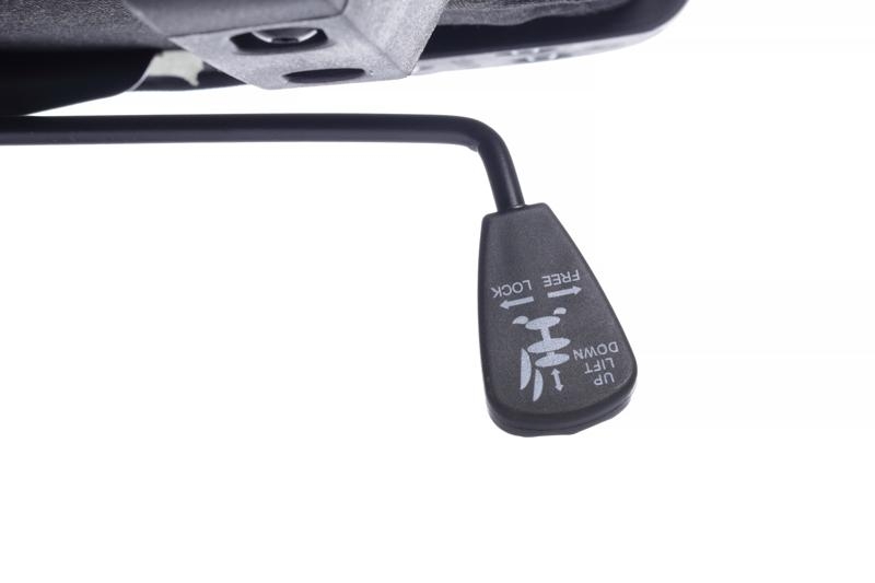 Кресло Iq Rv RCH 8989 Черный пластик/Черный