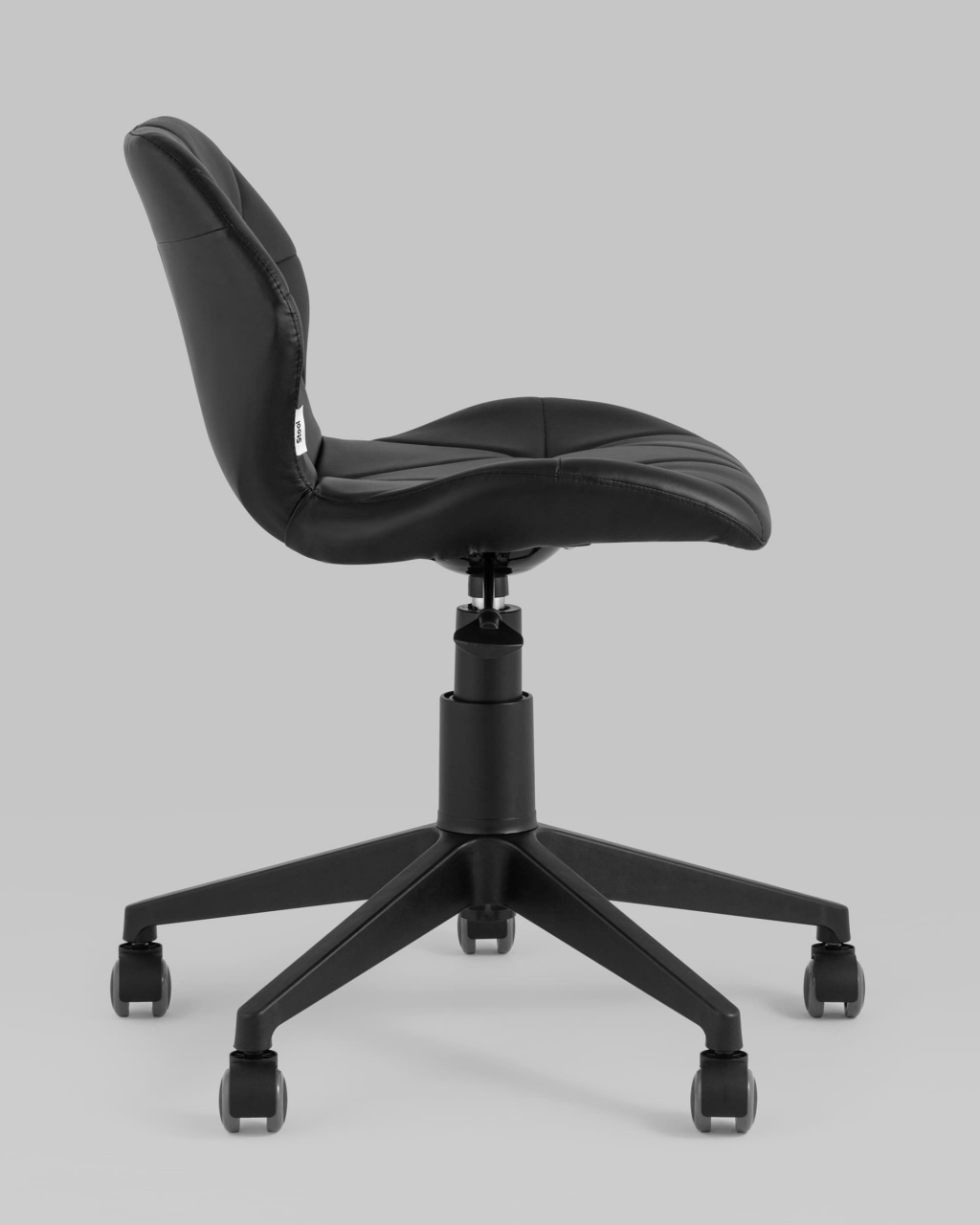 Кресло компьютерное Эдвин Черный экокожа