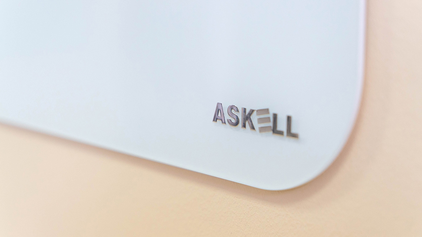 Доска магнитно-маркерная c внутренними креплениями Askell Premium со скругленными углами P060090 (010)