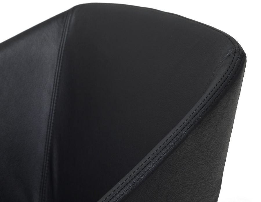 Кресло для посетителя АЛМА П10 Дэкота блаcк / ALMA P10 Dakota black