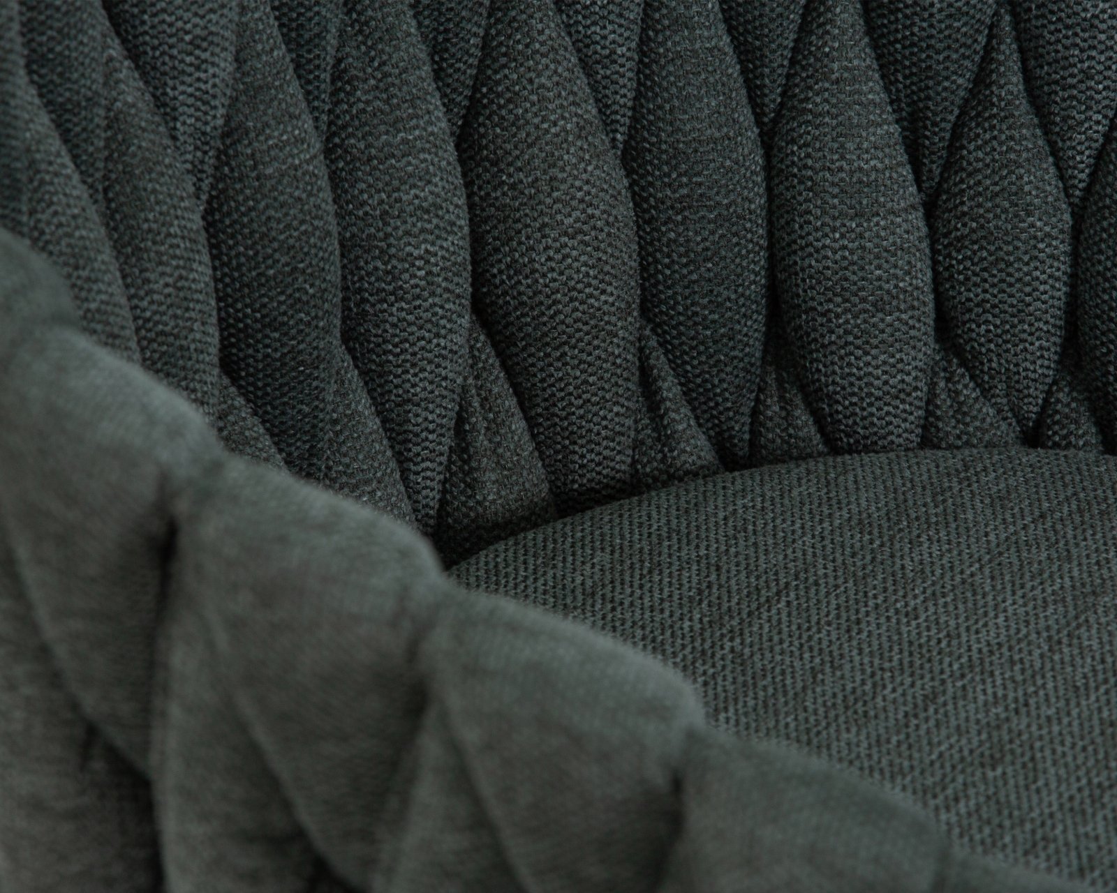 Стул барный DOBRIN LEON Зеленая ткань LAR 275-23