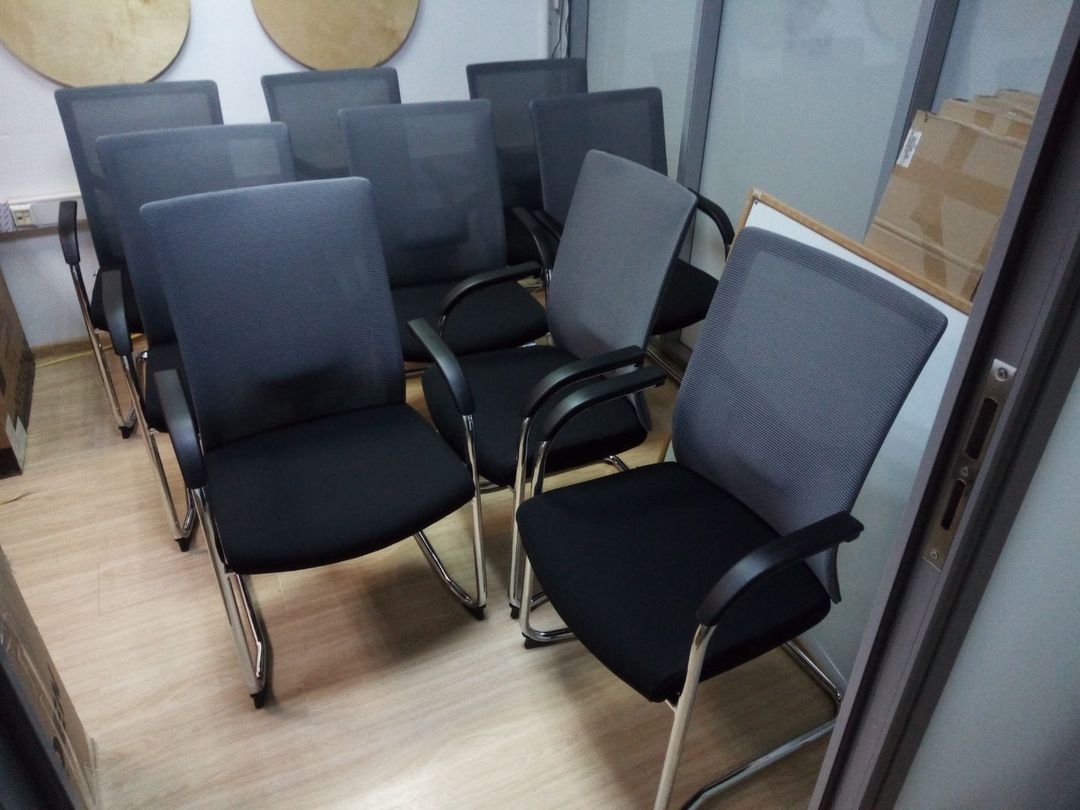 Кресло офисное СИЛЬВИЯ GRAY CF Серая ткань