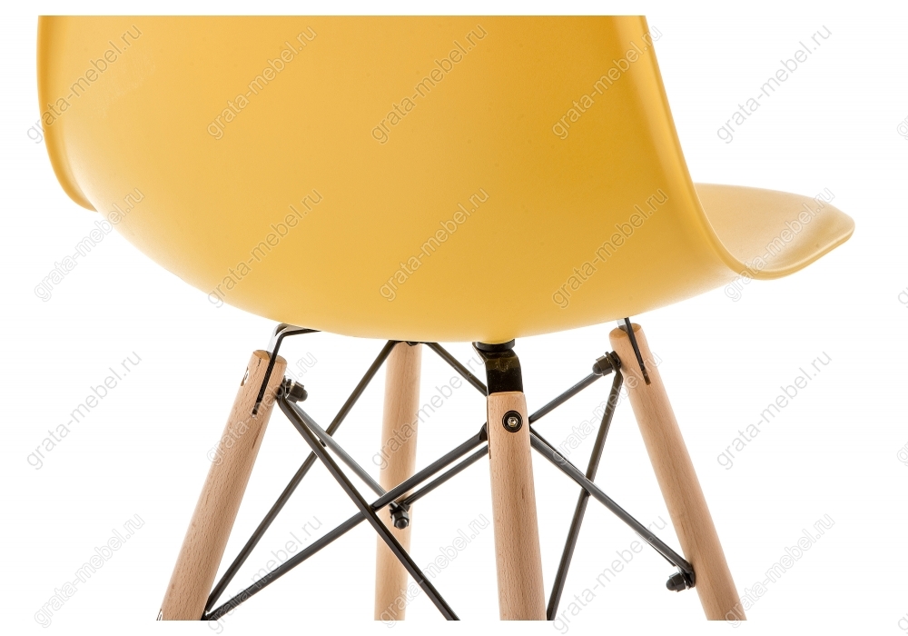 Стул деревянный Eames PC-015 yellow