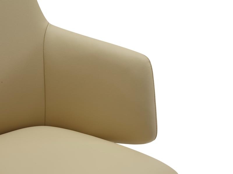 Кресло Ivo B2416 Бежевый