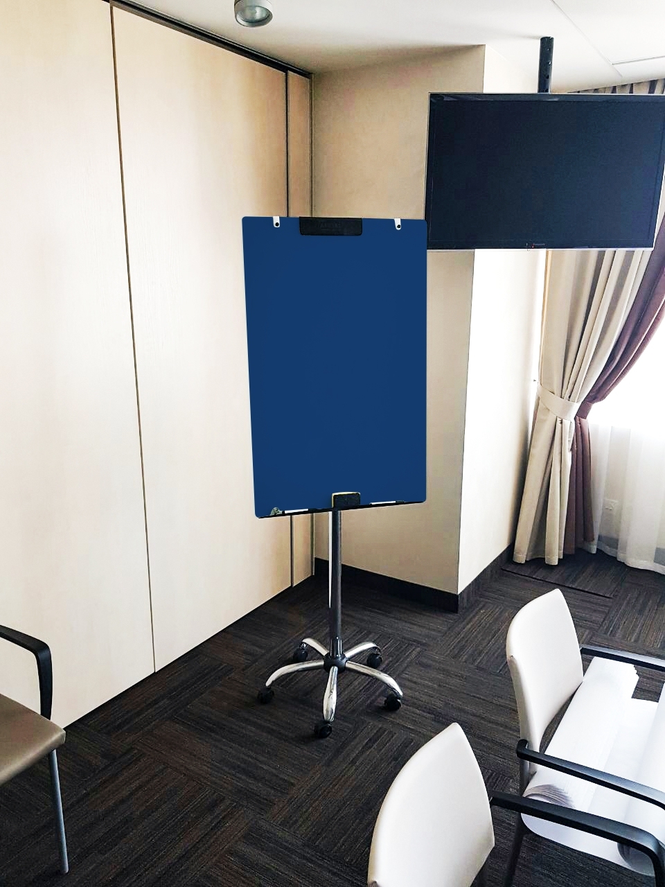 Стеклянный флипчарт Askell Flipchart F067104 (086)