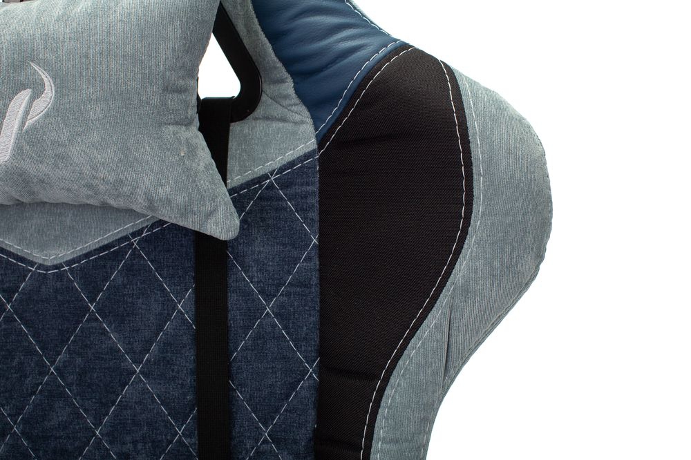 Кресло игровое Бюрократ VIKING 7 KNIGHT BL FABRIC Синий