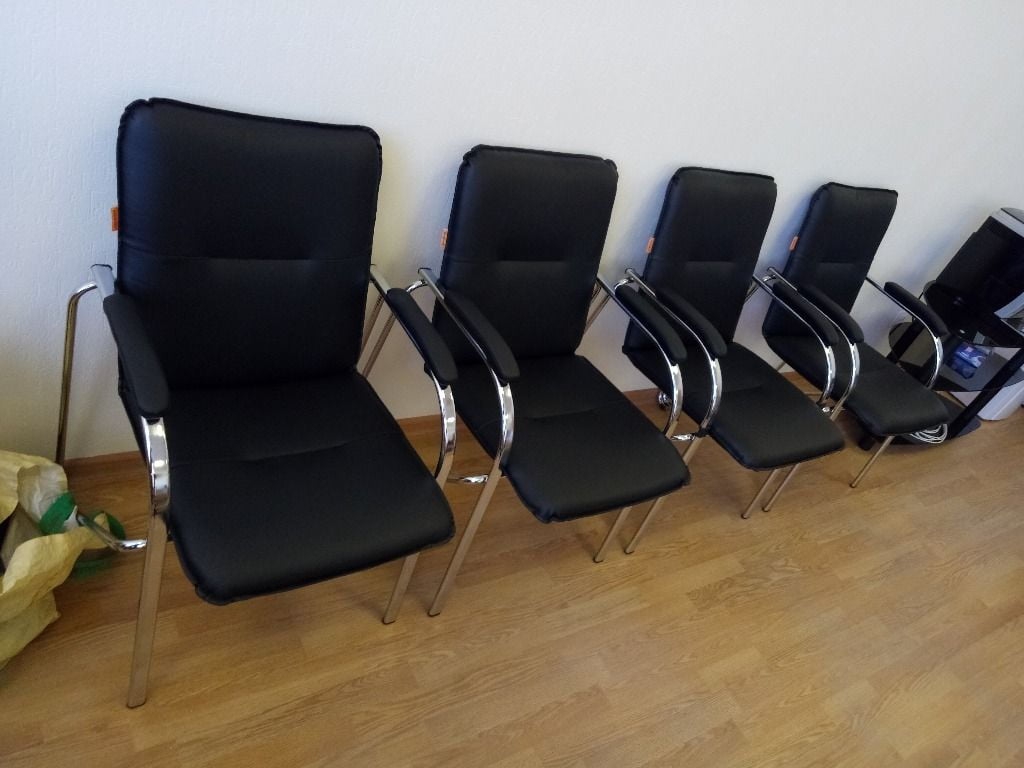 Кресло посетителя CHAIRMAN 850 Terra 118 черный