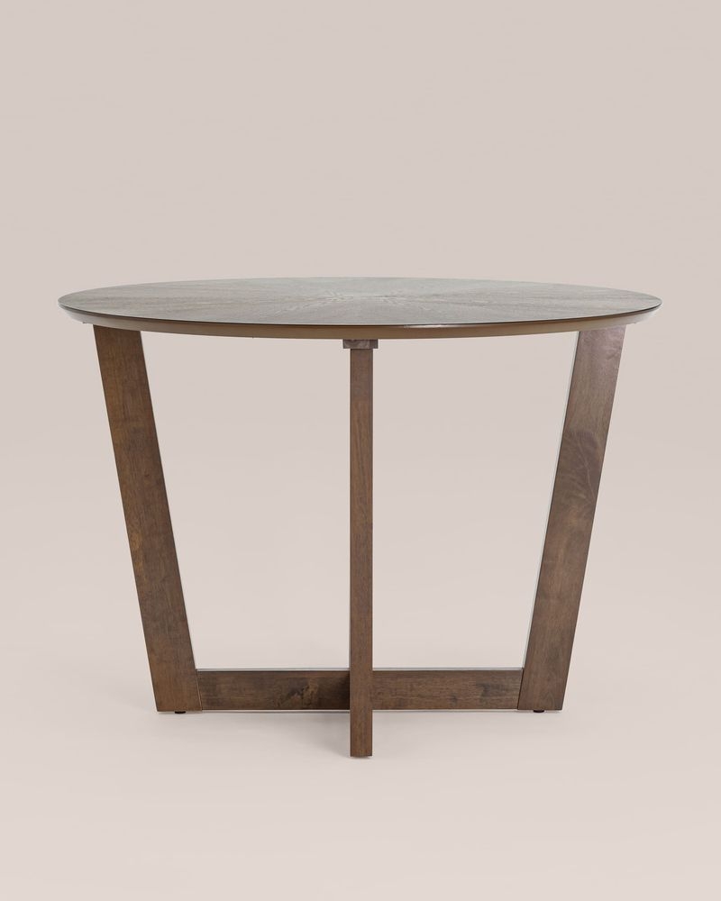 Стол обеденный KAY 110x110 Орех