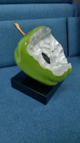 Огрызок яблока D821-1 Огрызок яблока D821-1 Статуэтка
